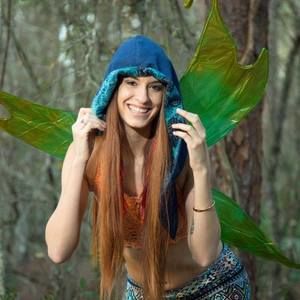 Meet your Posher, Cassandra